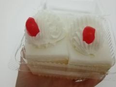 -红宝石·鲜奶小方·海派西点房(金杨店)