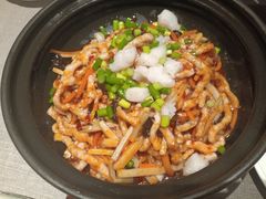 鱼香肉丝-北平食府·北京烤鸭(北京西站六里桥店)