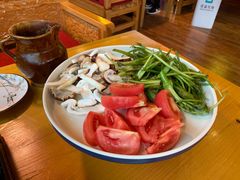 -民食香·腊排骨野生菌美食(木府店)