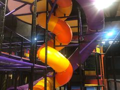 -Tenker Club弹刻极限主题公园 · 蹦床 · 团建 · 生日派对(大关店)