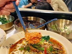 -方铲铲·成都板凳面(滨江银泰店)