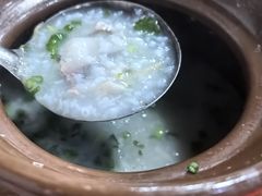 -先鲜鲫鱼粥