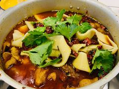 -晓彭肥肠鸡·泡椒鸡火锅(水木天地店)