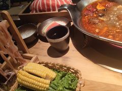 -湊湊火锅·茶憩(杭州湖滨银泰in77店)
