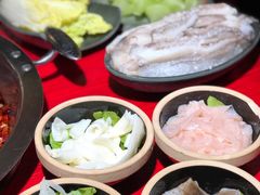 谭公四宝-谭鸭血老火锅(万象九宜城店)