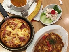-必胜客(康华路店)