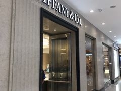 -Tiffany & Co.蒂芙尼
(杭州大厦店)