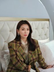 -变画·发型STUDIO