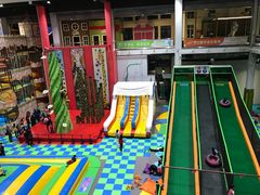 -蒙特利亲子乐园