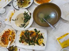 -乡土特色.冷锅鱼.牦牛肉汤锅