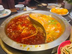 -沸炉重庆老火锅(军事博物馆店)