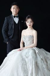 -乐派诗婚纱摄影