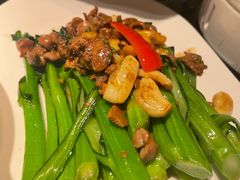 菜心炒鸽杂-大鸽饭(北京路店)