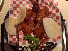 秘制脆皮乳鸽-避风塘(宝山万达店)