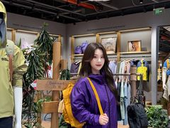 -王府井奥莱临潼小镇(临潼店)