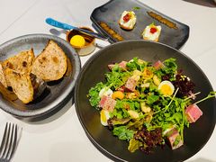 蓝鳍金枪鱼沙拉佐有机豆苗-Erman岩烧牛排(虹桥南丰城店)