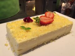 蛋糕-OPEN開全日自助餐厅·西餐·海鲜(佛山希尔顿酒店)