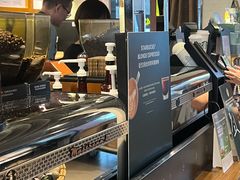 -星巴克(香港国际机场44号闸店)