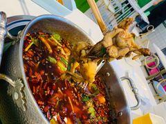 -蛙两只美蛙鱼头火锅(恒茂店)