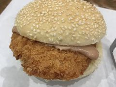 虾排小汉堡面包-巴黎贝甜(大宁国际商业广场店)