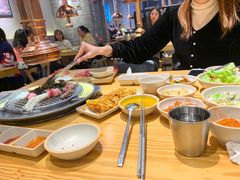 自助取餐区-喜来稀肉(北外滩白玉兰广场店)