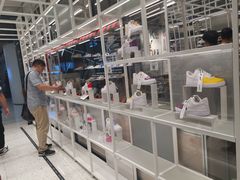 -NIKE品牌体验店(南京东路店)