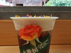 风城玫瑰-大青树咖啡(大理古城店)