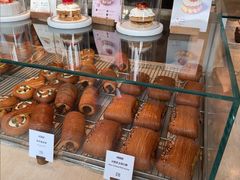 -VERIE BAKEHOUSE