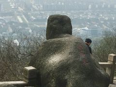 -灵岩山风景区