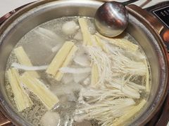 -喃喃椰·糟粕醋·椰子鸡火锅(七堡花园店)