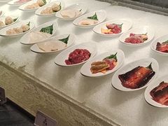 -雍容荟帝王蟹活龙虾展台自助(IFS黑金店)