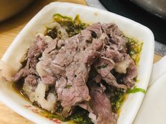 现切吊龙拌-为什么牛潮汕牛肉火锅(万胜广场店)