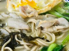 招牌黄鱼面-明呈黄鱼面馆(斜土路店)
