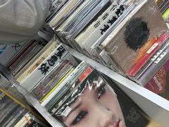 -信和中心
