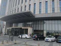 -天津梅江中心皇冠假日酒店