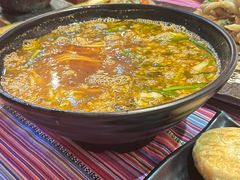 小锅米线-香巴拉云南餐厅(华莱坞店)