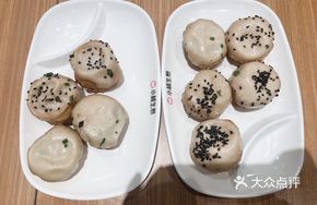 Crab Roe Sichuan Pickled Cabbage Fish Duo Pan-Fried Dumplings
