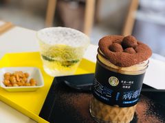 -茶是一枝花泡茶店