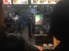-麦当劳(杭州西湖银泰百货店)