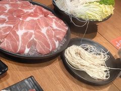 -呷哺呷哺(普陀乐购真北店)