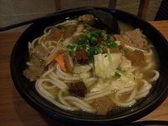香辣牛杂粉粉-鑫花溪牛肉米粉(文星广场店)
