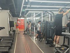 -乐刻运动健身(同曦假日百货店)