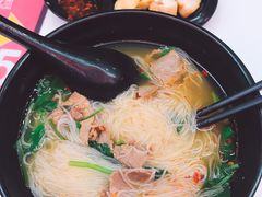 油豆腐牛肉粉丝汤-小杨生煎(湟普汇店)