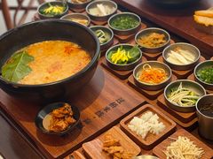 -银米·云南传统过桥米线(双廊黑金冠店)