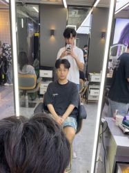 点击看大图 -藤野造型烫发染发