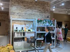 -七鲜超市(瑞虹天地太阳宫店)