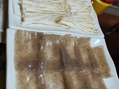 -弘烨 贵州酸汤 鱼火锅(东财店)