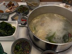 -喃喃椰·糟粕醋·椰子鸡火锅(七堡花园店)