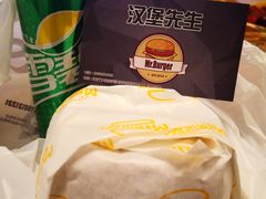 -MrBurger汉堡披萨意面(东财店)