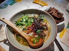 -百春原湖南牛肉粉(百联世纪店)